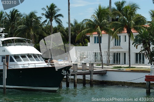 Image of Luxurious mansion