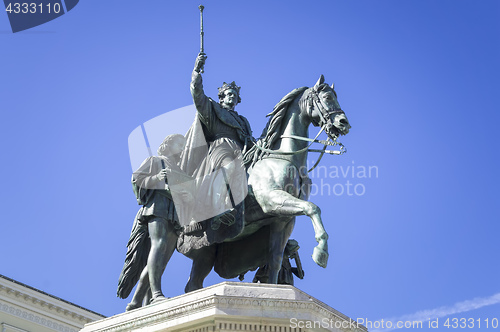 Image of statue of King Ludwig the first in Munich