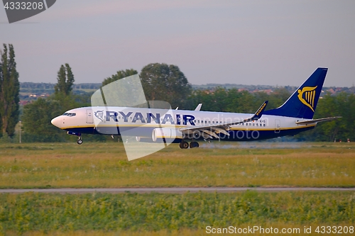 Image of Ryanair Plane Landing