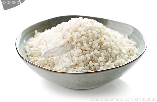 Image of Bowl of raw round rice