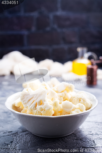 Image of raw cauliflower