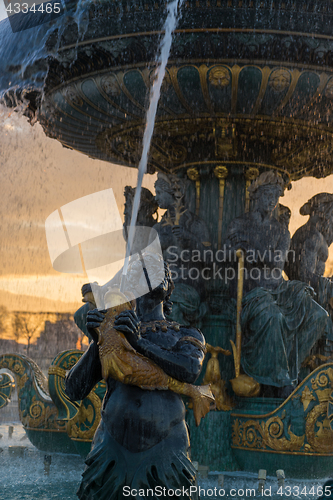 Image of Fountain at Place de la Concorde in Paris 