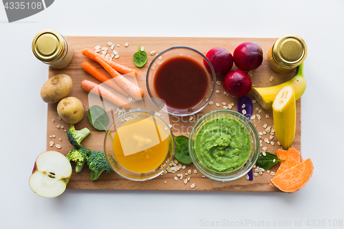 Image of vegetable puree or baby food in glass bowls