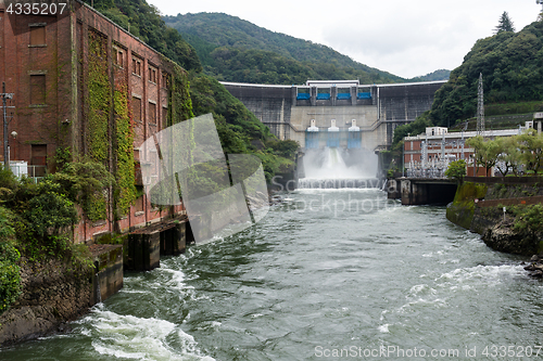 Image of Gates at a dam