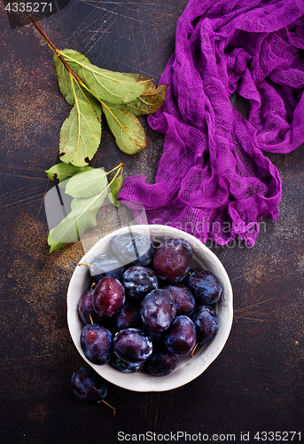 Image of fresh plums