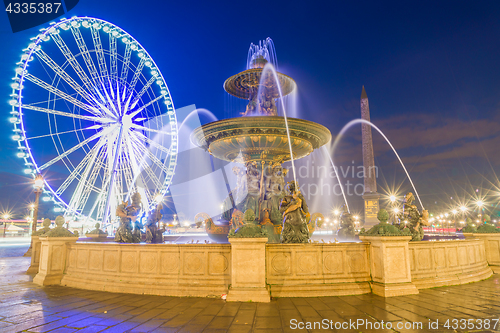 Image of Fountain at Place de la Concord in Paris 