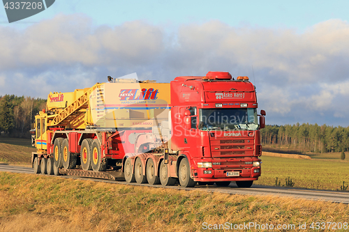 Image of Scania 164G Semi Transports Harbour Crane on 