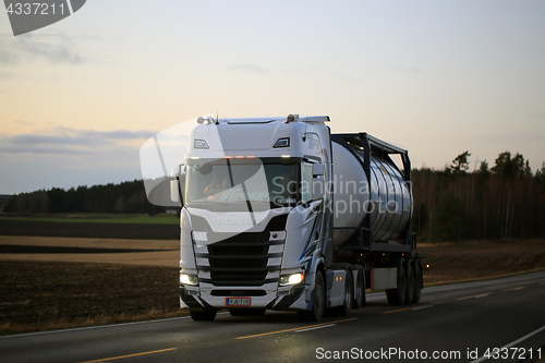 Image of Customized Scania S500 Twilight Time Trucking
