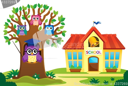 Image of Tree and owls near school theme 1