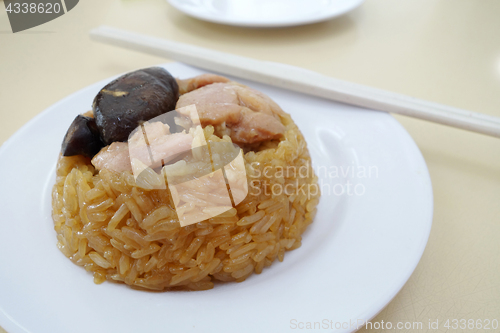 Image of Steamed glutinous rice with chicken