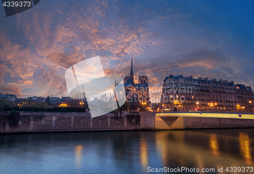 Image of Paris notre Dame