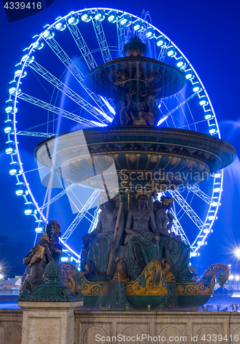 Image of Fountain at Place de la Concord in Paris 