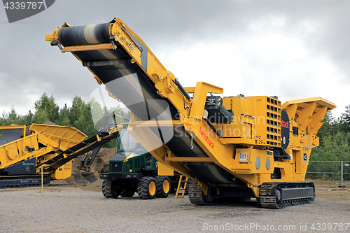 Image of Keestrack B5 Crusher 