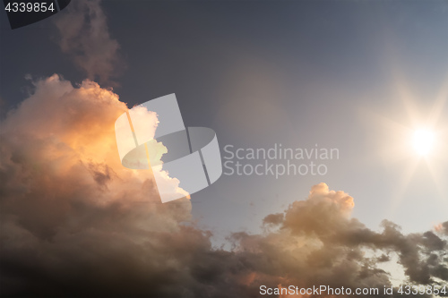 Image of a sunset sky with colorful cloud