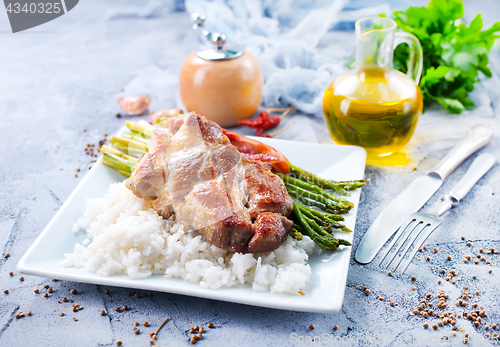 Image of rice with asparagus and meat