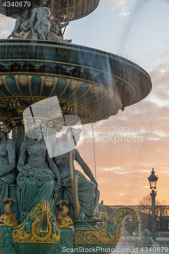 Image of Fountain at Place de la Concorde in Paris 