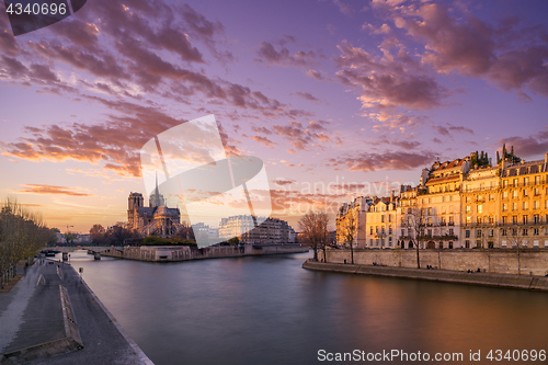 Image of Paris notre Dame