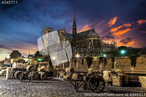 Image of Old Paris docks