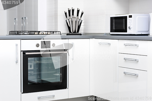 Image of Modern white kitchen