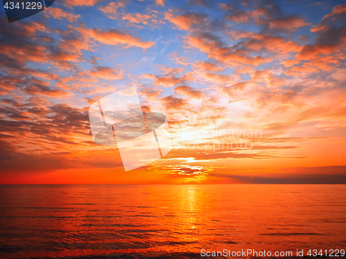 Image of sunset at the sea