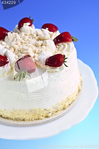 Image of Strawberry meringue cake