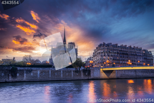 Image of Paris notre Dame