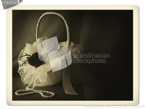 Image of bridal basket photo