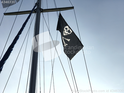 Image of Pirate Skull and Crossbones Jolly Roger Flag