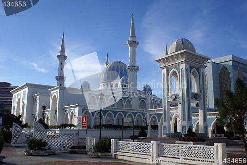 Image of White mosque Masjid Negeri