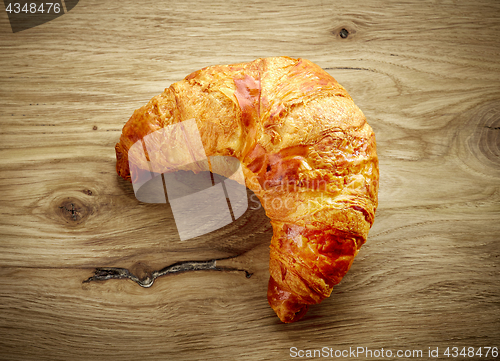 Image of freshly baked croissant