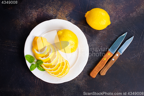 Image of lemons