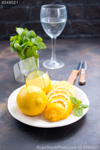 Image of lemons