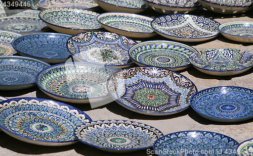 Image of Ceramic dishware, Uzbekistan