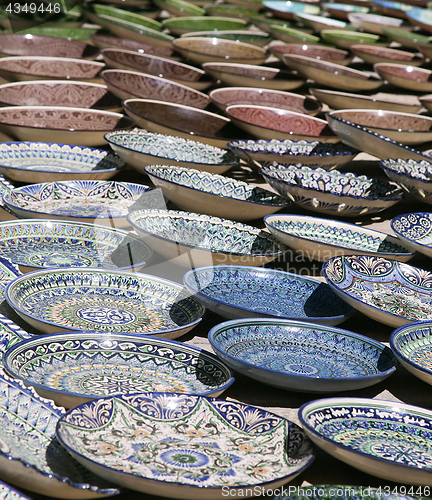 Image of Ceramic dishware, Uzbekistan