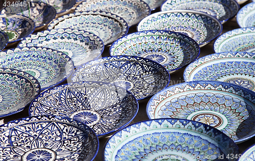 Image of Ceramic dishware, Uzbekistan