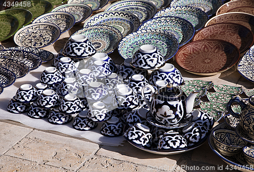 Image of Ceramic dishware, Uzbekistan