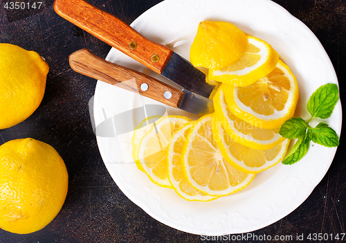 Image of lemons