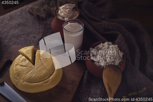 Image of Organic milk cottage cheese and cream