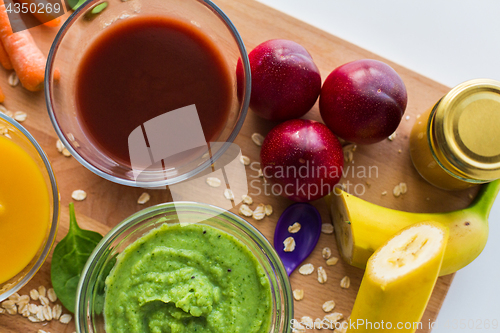 Image of vegetable puree or baby food in glass bowls