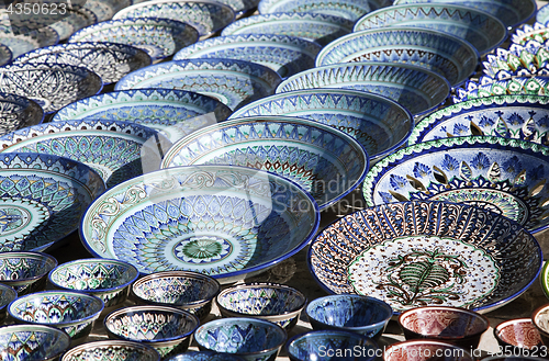 Image of Ceramic dishware, Uzbekistan