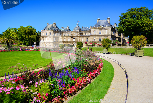 Image of Luxembourg Palace in afternoon