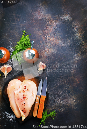 Image of raw chicken fillets