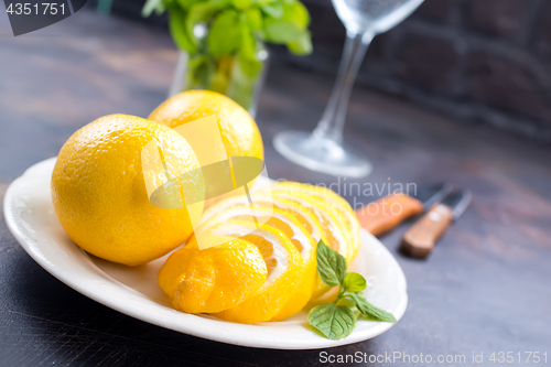 Image of lemons