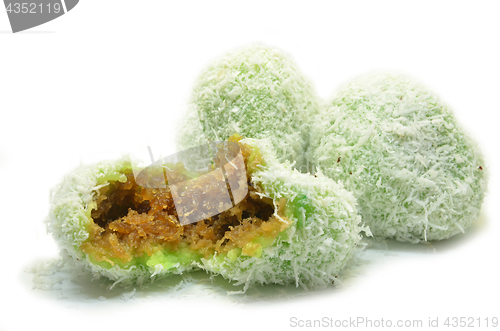 Image of Kuih Ondeh Ondeh or Kelepo