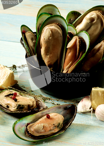 Image of Boiled Green Mussels