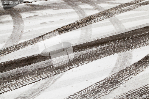 Image of road under the snow