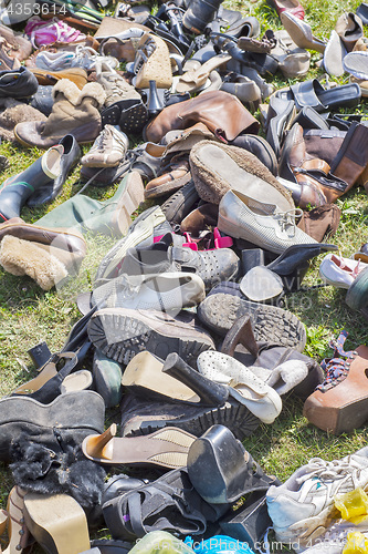 Image of pile of old shoes