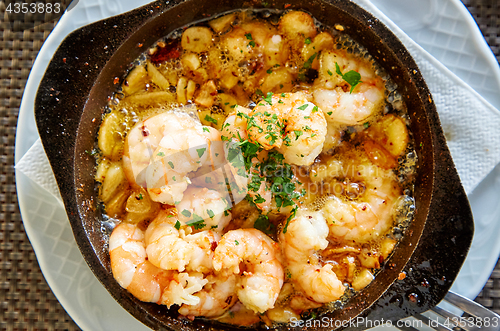 Image of Pan of Garlic prawns