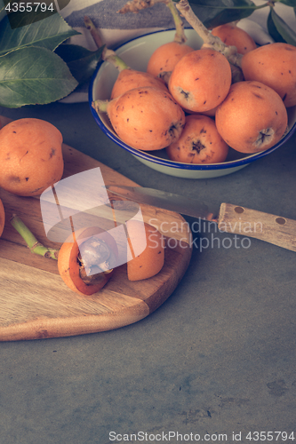 Image of loquats on kitchen counter