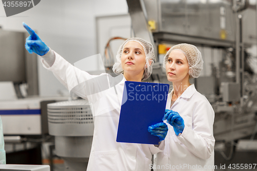 Image of women technologists at ice cream factory